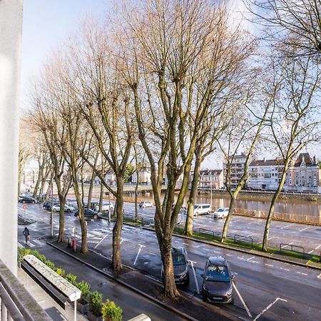 Le Gambetta - T3 Standing Avec Parking, Wifi, Netflix Lejlighed Laval  Eksteriør billede